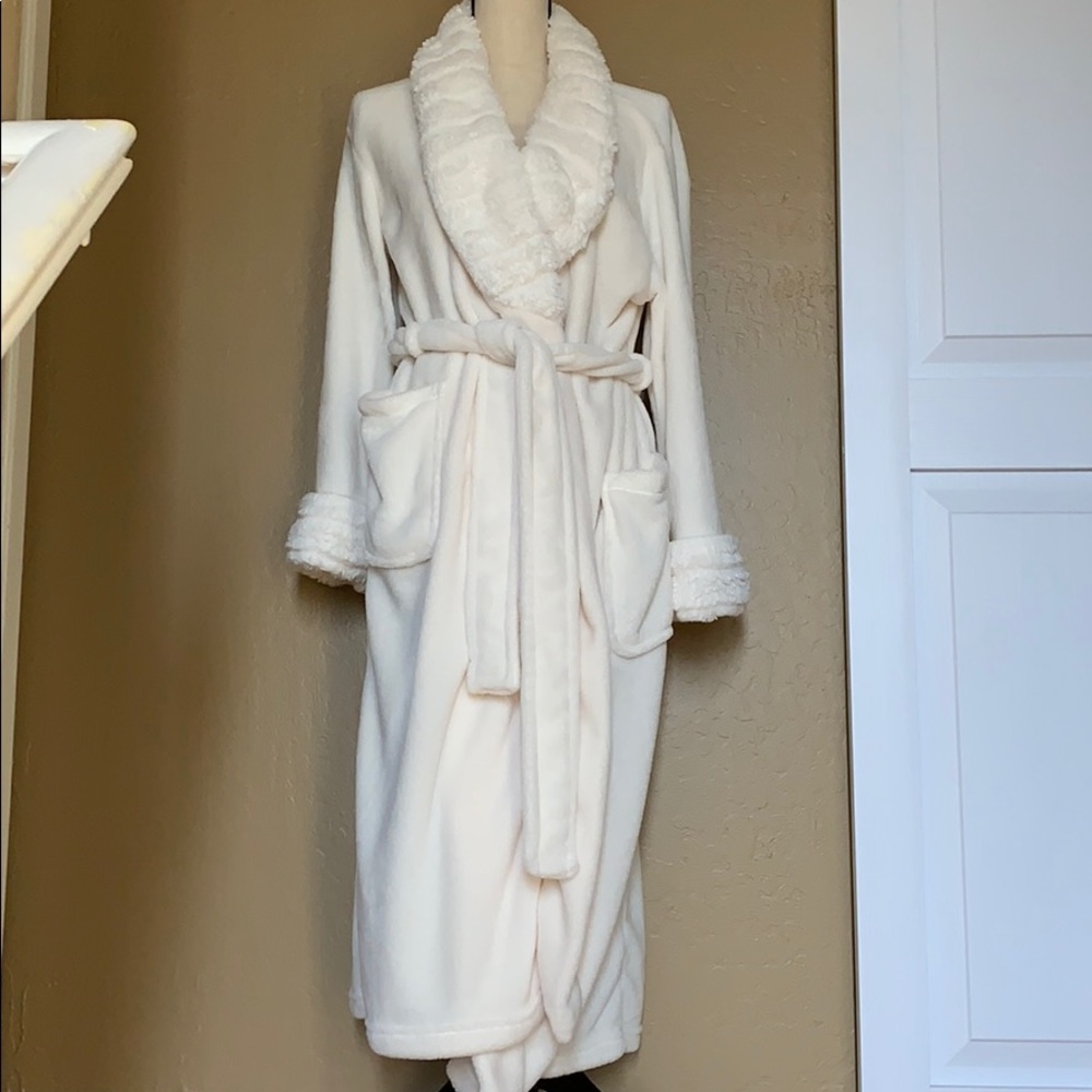 Pure white super soft women’s robe